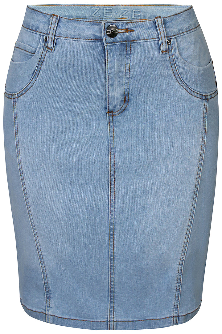 ZE - Lance 667 - Skirt with built in shorts