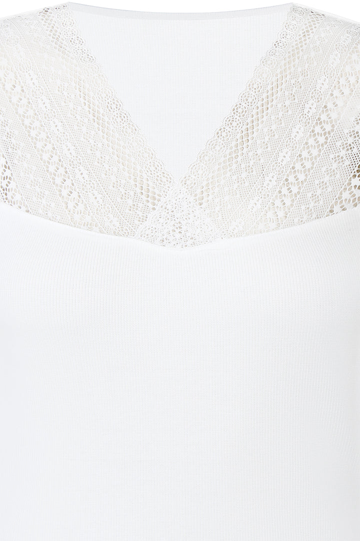 ZE - Brunhild 942 - Top with lace