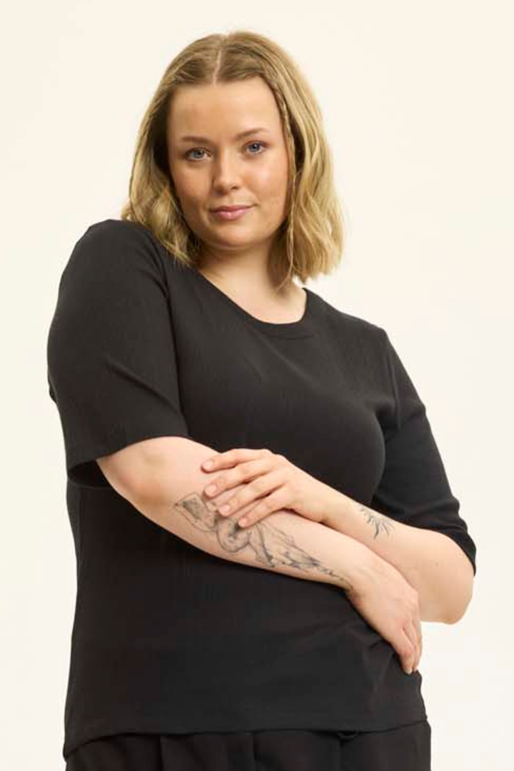 ANY - Magnolia 349 - T-shirt - Black