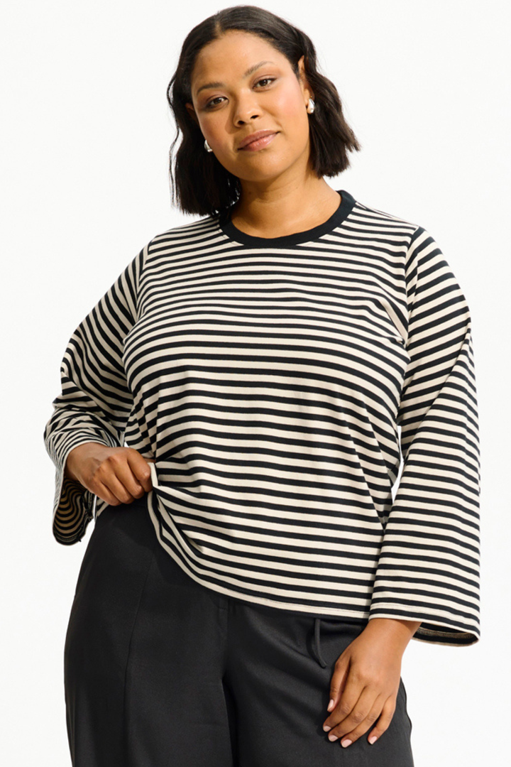 ANY - Atta 390 - T-shirt - Black